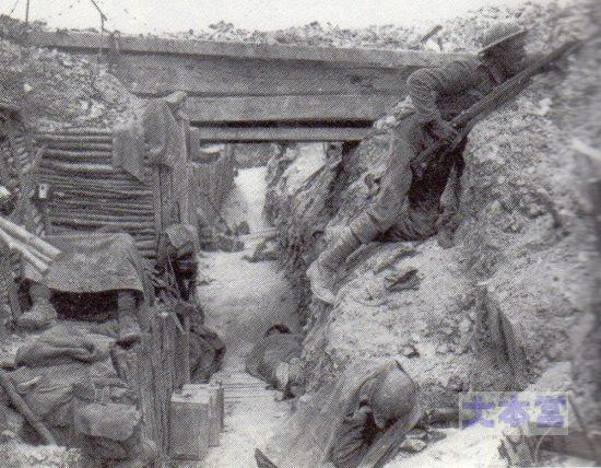 1916英軍の塹壕