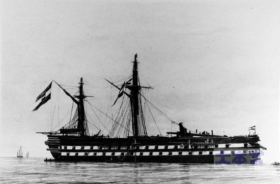 リッサ海戦で艦首を大破した墺木造艦「カイザー」