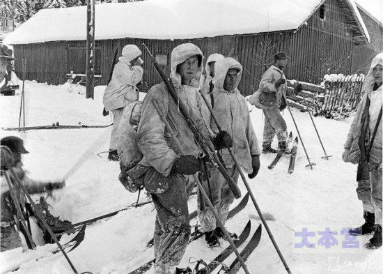 スキー部隊のストックは日本の竹